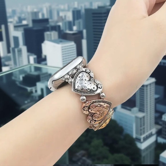 Heart-Shaped Carved Pattern Elastic Chain for Apple Watch 38MM 40MM 41MM - Picture 2 of 4